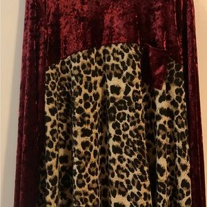 Velvet /cheeta print blouse